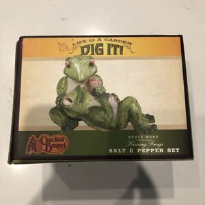 Cracker Barrel Kissing Frogs Salt & Pepper Shakers Set Life Is A Garden NIB